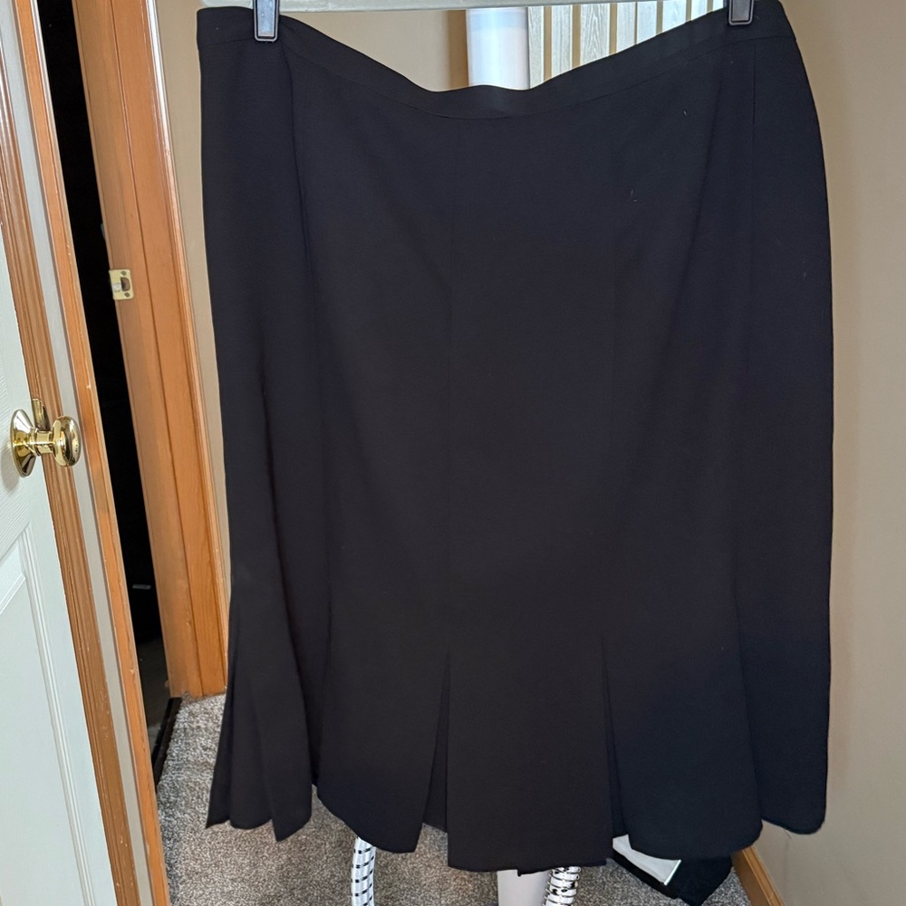 *Like New Jones Studio Carwash Hem Skirt - 22W